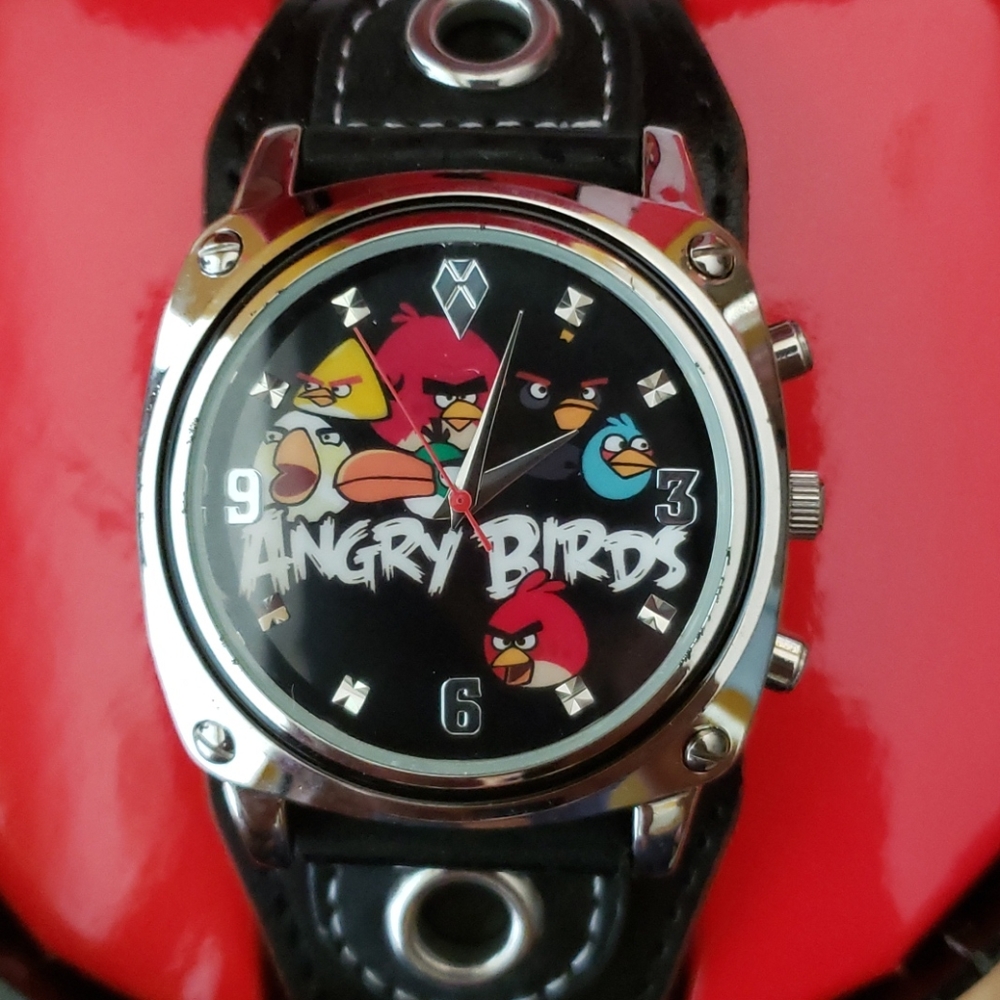 WATCH - Picture 2 of 4